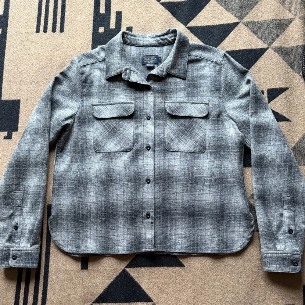 Pendleton Cropped Lodge Wool Shirt Women’s Medium - Picture 1 of 9